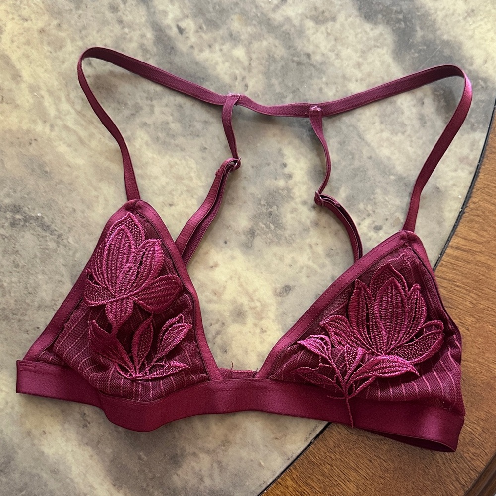 Elegant Burgundy Lace Bralette